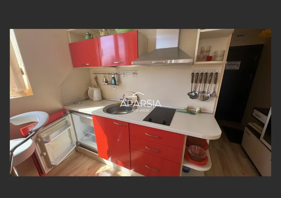 Apartman Za prodaju - 8240 Slnečné pobrežie  BG Image 1